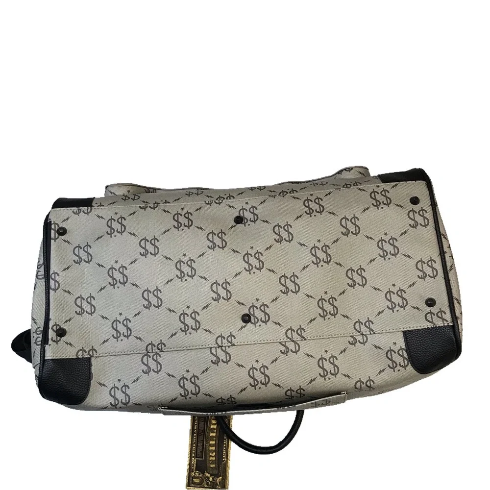Men’s Sprayground “Double Dollar Sign” full sized duffel bag.